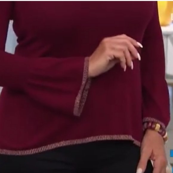 DG2 Quad Blend Metallic Bell Cuff Sweater - Picture 3 of 8